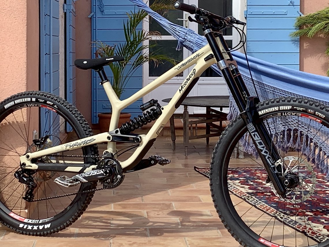 commencal furious 2021