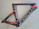 Focus Izalco Chrono MAX 1.0 TT 28 Zoll Carbon Neu