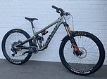 Pivot Cycles Firebird Custom neuwertig.