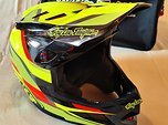 Troy Lee Designs D4 CARBON OMEGA Black/Yellow MIPS M Helm neu