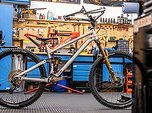 Raaw JIBB XL, FOX 36 PODIUM, X2, HOPE TECH 4, SRAM X01, HELIX R