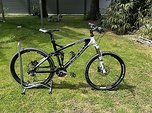Ghost Bikes Ghost AMR 5900 Fully Mountainbike Trail Bike mit NEUTEILE