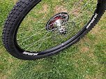 Spank Oozy 345 auf Spank Hex
