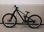 Raaw Madonna V3 | Rahmen | Medium | Schwarz | inklusive Öhlins Fahrwerk