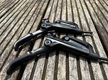 SRAM Level Ultimate Bremsgriffe (neu, Carbon & Titan, Non-Stealth)