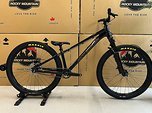 Rocky Mountain Flow Dirtjump / Pumptrack Komplettbike Gr. L