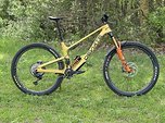 Deviate Highlander II Custom High Pivot Trail/ Enduro Bike