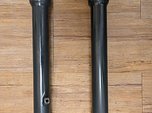 RockShox Yari Lyrik Tauchrohr Casting 29 boost