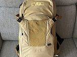 Evoc Neo 16L Gold Protektor-Rucksack