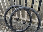 Bontrager NEU - Paradigm Comp 25 Laufradsatz für Gravel Rennrad