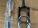 RockShox Zeb Ultimate 29" Charger 3 mit Buttercups 160mmm