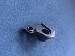 Cube UDH Hanger