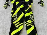 Troy Lee Designs NEU Troy Lee Designs Set SE Caution Medium (34) MX Downhill pant