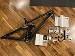 Raaw Madonna 2.2 L mit Geo/Ersatzteilpaket