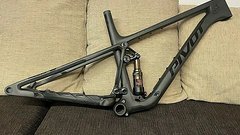 Pivot Cycles Mach 4 SL