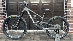 Santa Cruz Bicycles Nomad V6 schwarz L; GX AXS Transm.; RockShox ZEB/Coil Ultimate