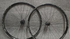 Race Face ARC 30 HD 29" auf DT Swiss 370  Laufradsatz