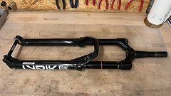 RockShox 29" Lyrik Ultimate Charger 3 (D1) RC2 160 mm / 44 Offset