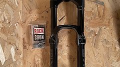 RockShox Lyrik Select + 29“ 160 mm Charger 3 RC2 (ähnlich Ultimate)