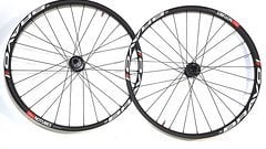 Stan's NoTubes ZTR Bravo MTB-Carbon Laufradsatz 27,5 Zoll VR 15 x 100 HR 12 x 142 mm