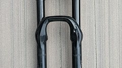 RockShox Yari Air, 140mm, Boost, Charger