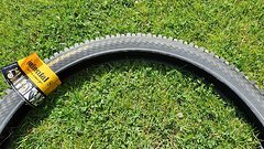Continental Mud King 2.3 Apex 27 - 57-584 (27.5 x 2.3")
