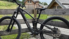 Trek Fuel EXE 5 Deore EU - E-MTB Full Suspension black, Größe M