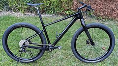 Airwolf YFM025 7,9 kg Starr-MTB /Flatbar Gravelbike