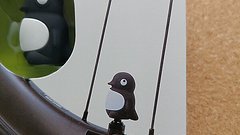 Bone Ventilkappen Figur Charakter Pinguin lustig