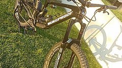 Nukeproof Giga 297 Gr. L EXT Storia