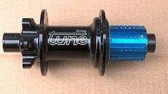 Tune Kong MTB Hinterradnabe 12x142 schwarz 32 Loch Shimano 8-11x