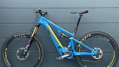 Pivot Cycles Shuttle Custom Größe M Fox Factory Grip2 Saint 4 Kolben,  DT SWISS