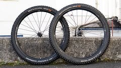 Industry Nine Hydra Classic Enduro S 29" Laufradatz inkl. Schwalbe Reifen, Boost