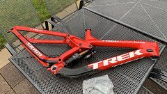 Trek Session C Carbon Rahmen 2022 27.5" Gr.M Fox Float X2 **TOP**