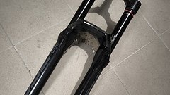 RockShox ZEB 29" Select+ mit Vorsprung Smashpot, 180mm Federweg