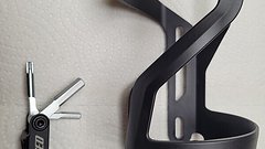 Specialized Zee Cage II Rechtsträger Flaschenhalter mit Minitool NEU