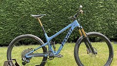 Pivot Cycles Trail 429 Large Corbon LRS, Fox Factory, AXS, TRP