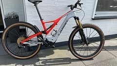 Specialized S works Turbo Levo