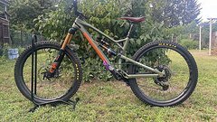 Nukeproof 275 Carbon Factory