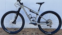 Canyon Lux Trail CF 6 Gr. S, 2023, Alps Grey, super Zustand