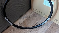 Spank Spike 33 Race 26" 32 Loch