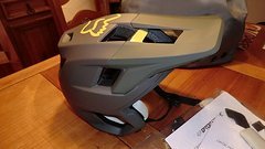 Fox Mountainbike Helm Dropframe Pro / Mips / Größe L, matt oliv, neuwertig, incl. Fox Helmtasche