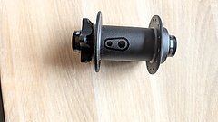 Crankbrothers Project321 DH Boost Nabe  20x110mm 28-loch