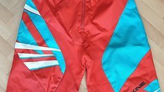 Dakine Descent Bike Short Gr. 32 / M **** NAGELNEU ****