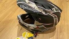 Troy Lee Designs D4 Composite M - Matrix Camo