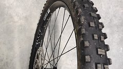 DT Swiss E1900 Spline 27.5" Laufradsatz inkl. Reifen