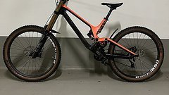 Canyon Sender 9.0 CF Gr. L 2019 DHX2 Fox 40