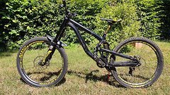 Solid Strike Black Star 27,5" (M/L)