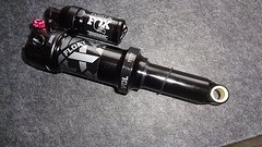 Fox Racing Shox float X Performance    2 POS   205 x 65  NEU  trunnion  MODELL 2025