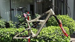Ibis Cycles Mojo HD5 XL with Bomber Z1